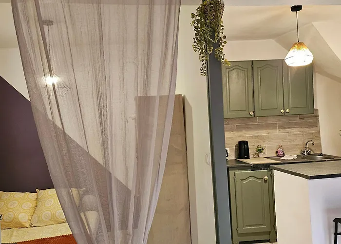 Апартаменты 3 Studios, Centre De La Bastide St Louis